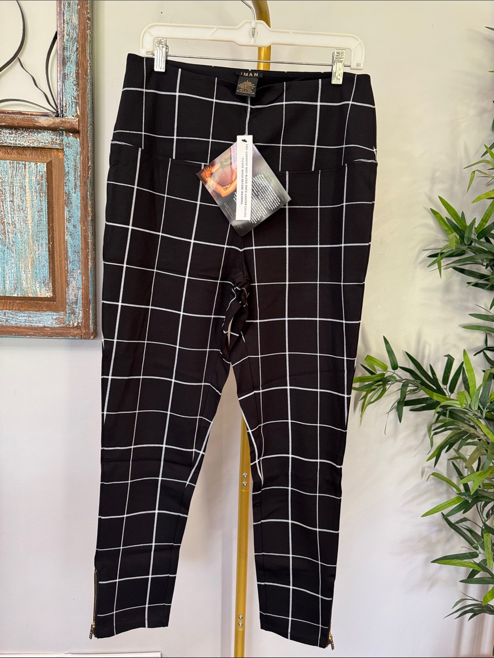 IMAN Black & White window Grid Stretch Ankle Pants with gold zipper accents NEW